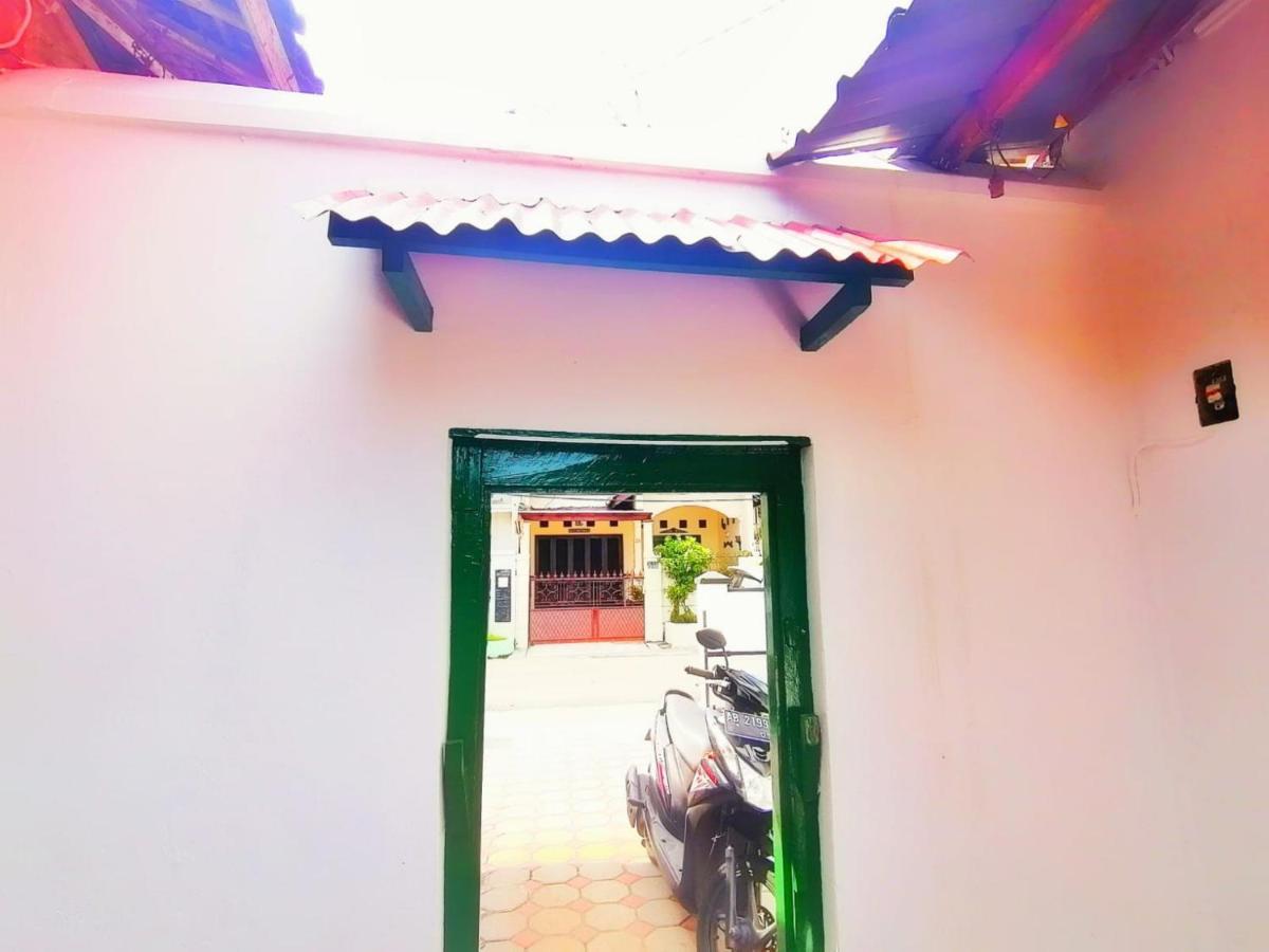 RedDoorz Syariah @ Ndalem Kembang Sore Yogyakarta Luaran gambar